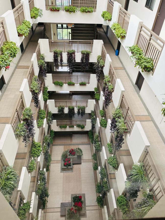 Near Johnhay Minesview Fast Wi-Fi Netflix Balcony Apartment Baguio City Ngoại thất bức ảnh