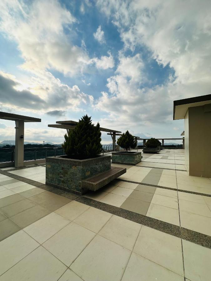 Near Johnhay Minesview Fast Wi-Fi Netflix Balcony Apartment Baguio City Ngoại thất bức ảnh